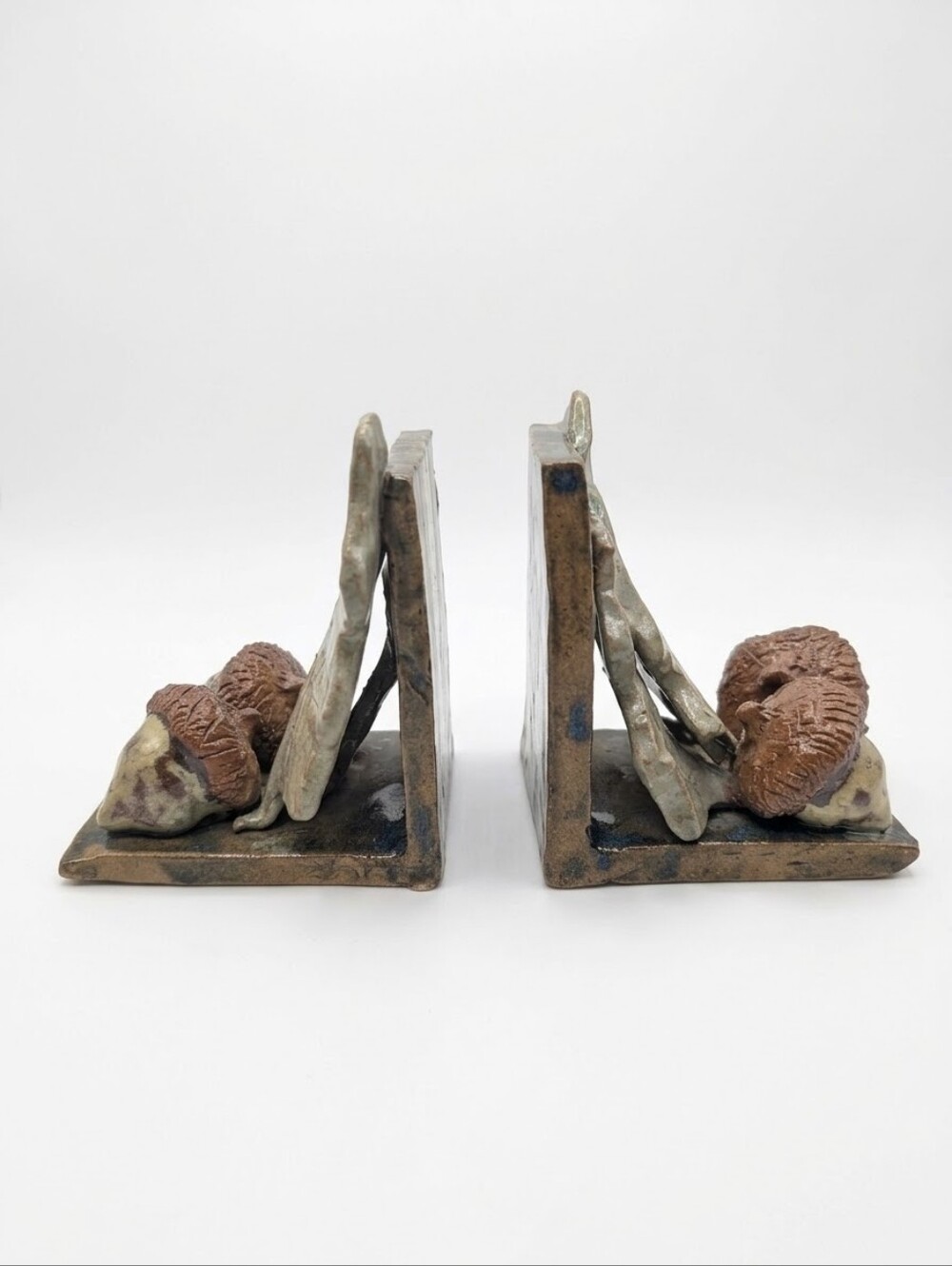 Pottery Bookends
